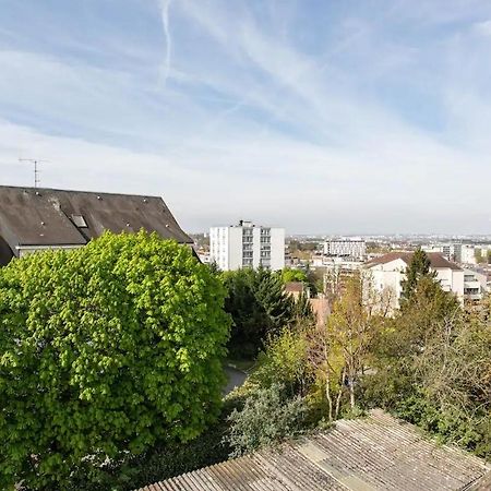 Le Studio Parisien 布瓦西-圣莱热 外观 照片